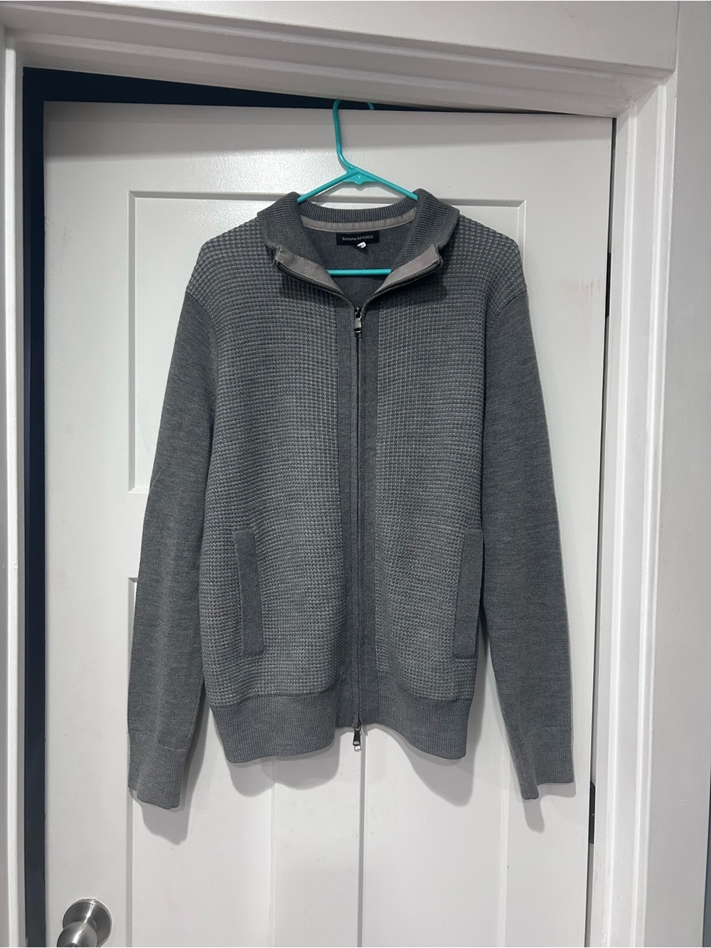 Banana Republic Men's Gray Zip-Up Textured Knit Jacket / Sweater